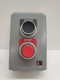 NEW OLD STOCK! EATON CUTLER-HAMMER 2-BUTTON START/STOP STATION 10250T3528