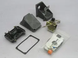 CHROMALOX 389600 LINE-SENSING HEAT TRACE THERMOSTAT T215959