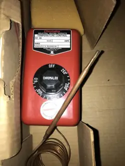 CHROMALOX TEMPERATURE CONTROL AR-2524 60-250 F DPST
