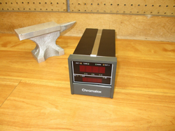 CHROMALOX 2002-11101 *USED POWERS UP* TEMPERATURE CONTROLLER