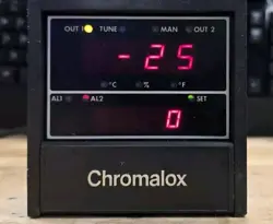 CHROMALOX 2001-10281 TEMPERATURE CONTROLLER