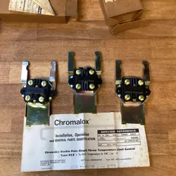 LOT OF 3 - CHROMALOX HLC HIGH LIMIT CONTROL PART# 411176 TEMPERATURE CONTROL NOS