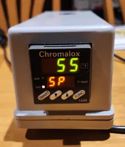 CHROMALOX 1600 SMART FUNCTION DIGITAL TEMPERATURE CONTROLLER