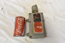 RESISTING THERMOSTAT