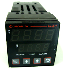 CHROMALOX 1/16 DIN TEMPERATURE CONTROLLER 6040-SRR000, FOR PARTS/REPAIR