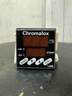 CHROMALOX MODEL 1603-61030 DIGITAL TEMPERATURE CONTROLLER