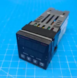 CHROMALOX TEMPERATURE CONTROLLER 6040-RR0000 PCN 314624