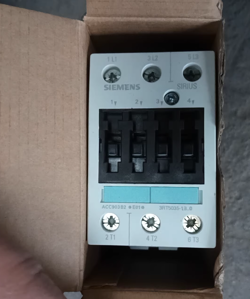 SIEMENS CONTACTOR 3RT5035-1BF40