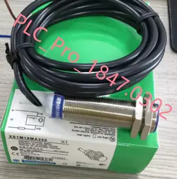 XS1M18MA250