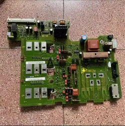 SIEMENS 6SE7024-7TD84-1HF5