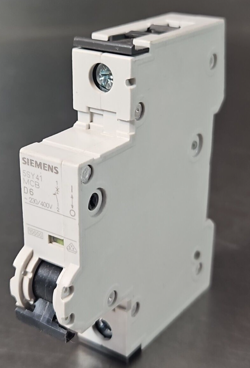 BREAKER 230/400V