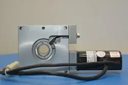 200V