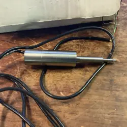 DISPLACEMENT TRANSDUCER