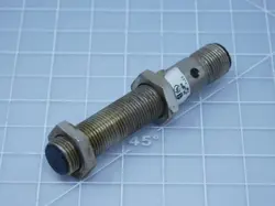 SWITCH T137121