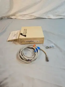 (NEW IN BOX ) HONEYWELL FL7M-2J6HD-L3 PROXIMITY SENSOR