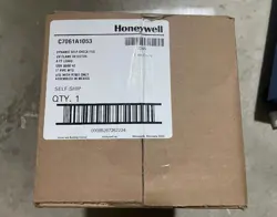 NEW HONEYWELL C7061A1053 UV FLAME DETECTOR REPLACE C7061A1012