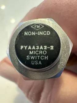 PROXIMITY SENSOR FYAA3A2-2