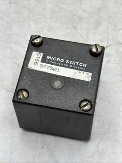 HONEYWELL MICRO SWITCH 977S01 PROXIMITY SENSOR