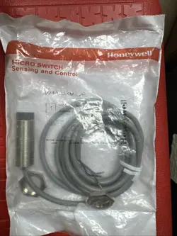 INDUCTIVE SENSOR 924AB3XM-L2P