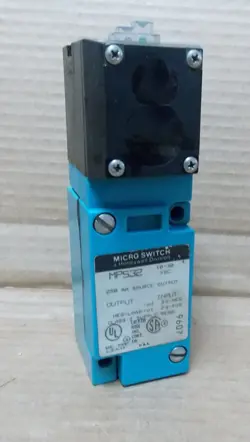 NEW HONEYWELL MICRO SWITCH MP532 \ MPDZ