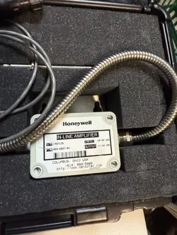 AMPLIFIER WITH LOAD