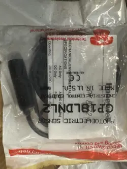 LOT OF 28 HONEYWELL PHOTOELECTRIC SENSOR CP18LDNL2