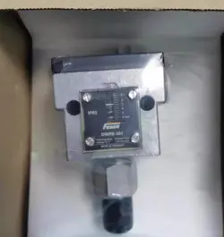 DWR6-301 PRESSURE SWITCH