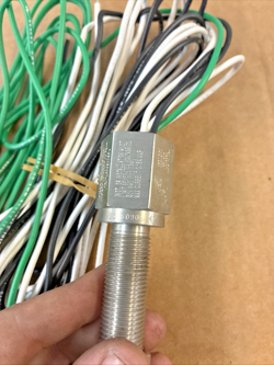 40V E12
