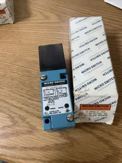 MICRO SWITCH PHOTO