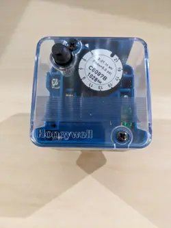 C6097B1028 HONEYWELL PRESSURE SWITCH