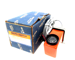 NEW HONEYWELL FE-MLS5EB PHOTOELECTRIC SENSOR FEMLS5EB