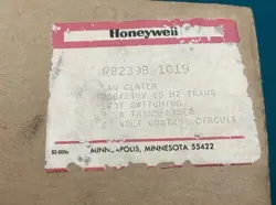 HONEYWELL R8239B 1019 2 FAN CENTER