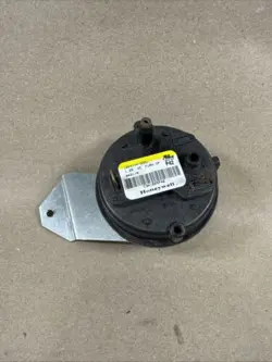 C341825P42 PRESSURE SWITCH