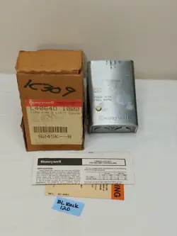 HONEYWELL L4064D1002 COMBINATION FAN & LIMIT CONTROL  1 1/2