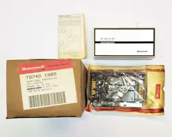 HONEYWELL T874D 1009 HEAT-COOL THERMOSTAT