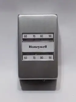 HONEYWELL TP971A 2003 5 PNEUMATIC THERMOSTAT