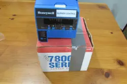 NEW HONEYWELL RM7838-B-1021 BURNER CONTROL