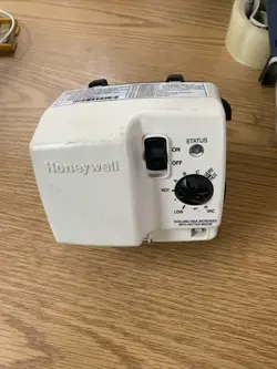 HONEYWELL WATER HEATER GAS VALVE THERMOSTAT  WV4464B1037 SEE PICS UNTESTED
