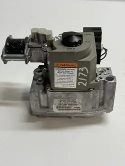 HONEYWELL VR8205Q2381 HVAC FURNACE GAS VALVE 24V NORDYNE 624652