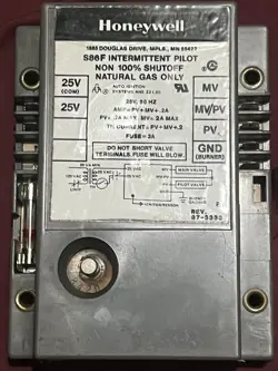 HONEYWELL S86F INTERMITTENT PILOT CONTROL NAT GAS 25V W/ FUSE