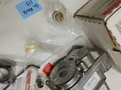 HONEYWELL VR8200A2132 1/2IN STANDARD OPENING PILOT GAS VALVE