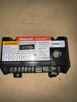 IGNC2 HONEYWELL S8610U3009 IGNITION CONTROL MODULE S8610U