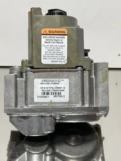 FURNACE GAS VALVE VR8200A2132 HONEYWELL (RESIDEO) VR8200A 2132 (LIGHTLY USED)