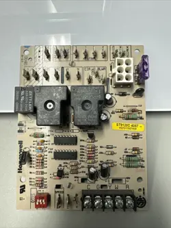 ST9120C 4057 FURNACE CONTROL BOARD HQ1011927HW ST9120C4057