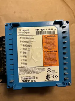 HONEYWELL RM7895 A 1014 BURNER CONTROL