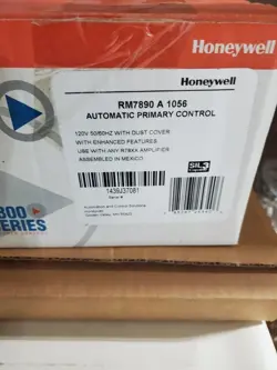 NEW HONEYWELL RM7890 A 1056 / RM7890A1056 AUTOMATIC PRIMARY BURNER CONTROL