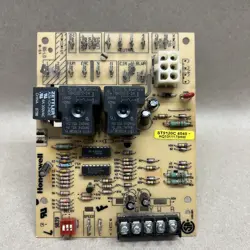 FURNACE CONTROL BOARD HONEYWELL ST9120C 4040 B4