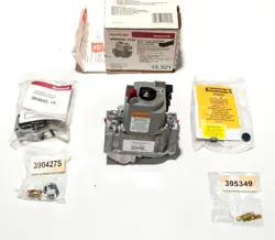 HONEYWELL VR8200A2132 DUAL VALVE STANDING PILOT COMBO GAS CONTROL