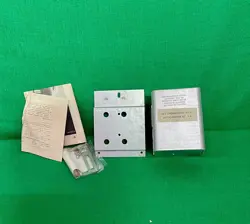 HONEYWELL  24V M836B1025 60HZ TWO POSITION FOOT MOUNTED DAMPER MOTOR ACTUATOR