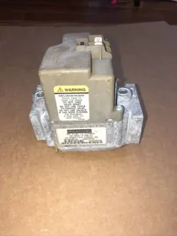 HONEYWELL VR8205S5802 GAS VALVE